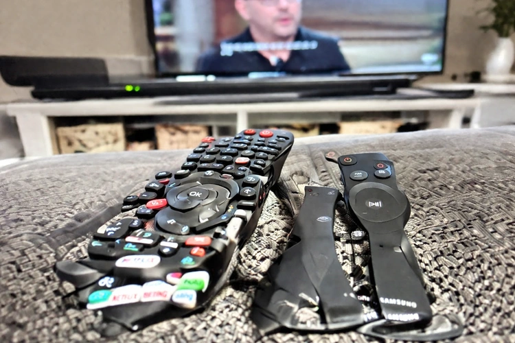 soundbar audio out of sync troubleshooting setup on modern TV